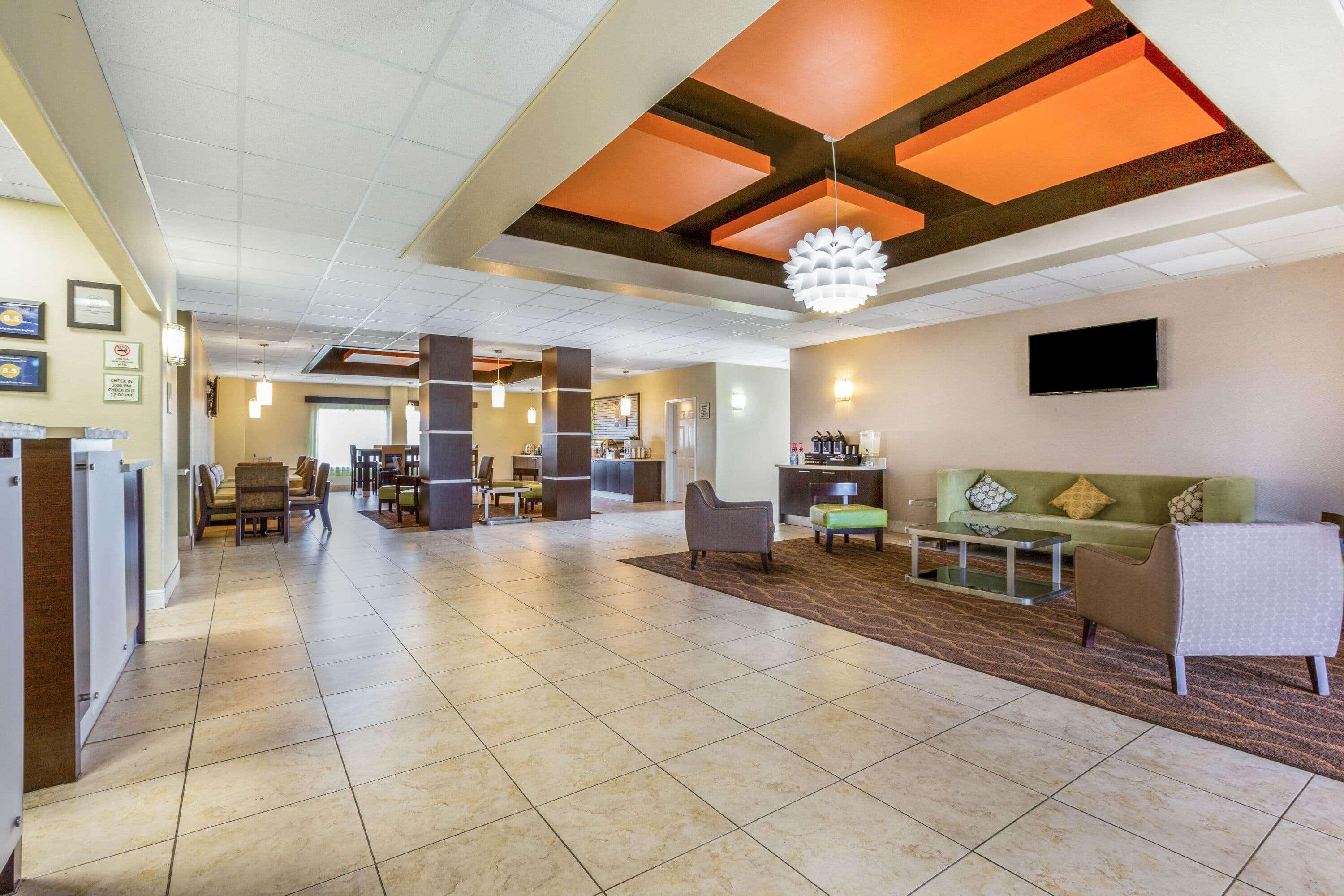 La Quinta By Wyndham Angleton Hotel Exterior foto