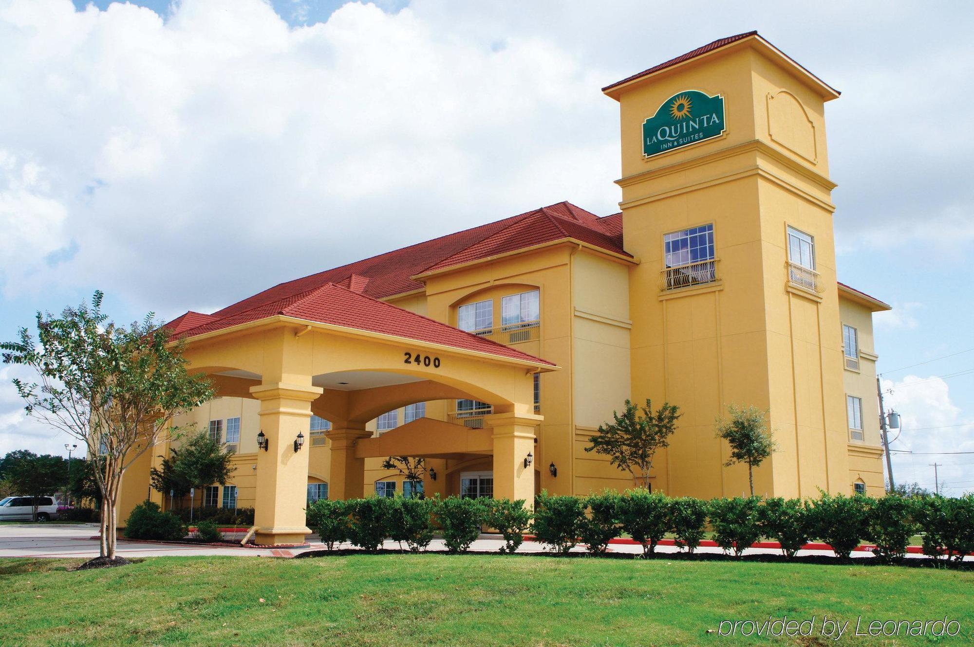 La Quinta By Wyndham Angleton Hotel Exterior foto